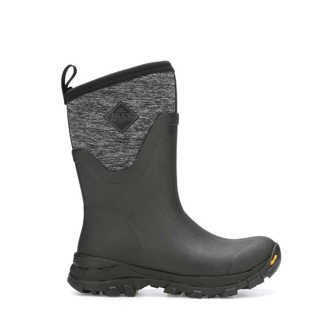 Women s Muck Boots Black Arctic Ice Vibram AG All Terrain Short Boots MuckbootEU